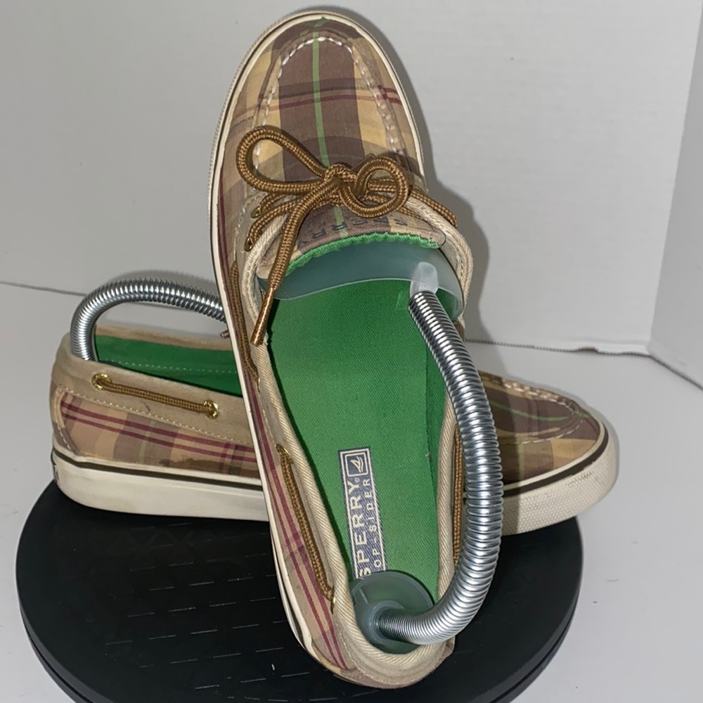 Women plaid Sperry canvas slip on. Size 8.5 brown, and green.